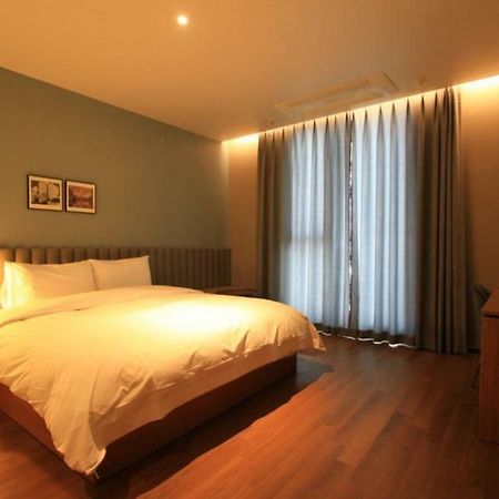 Perfect Hotel Gimhae ภายนอก รูปภาพ