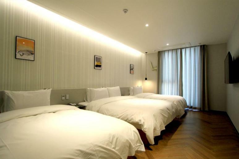 Perfect Hotel Gimhae ภายนอก รูปภาพ
