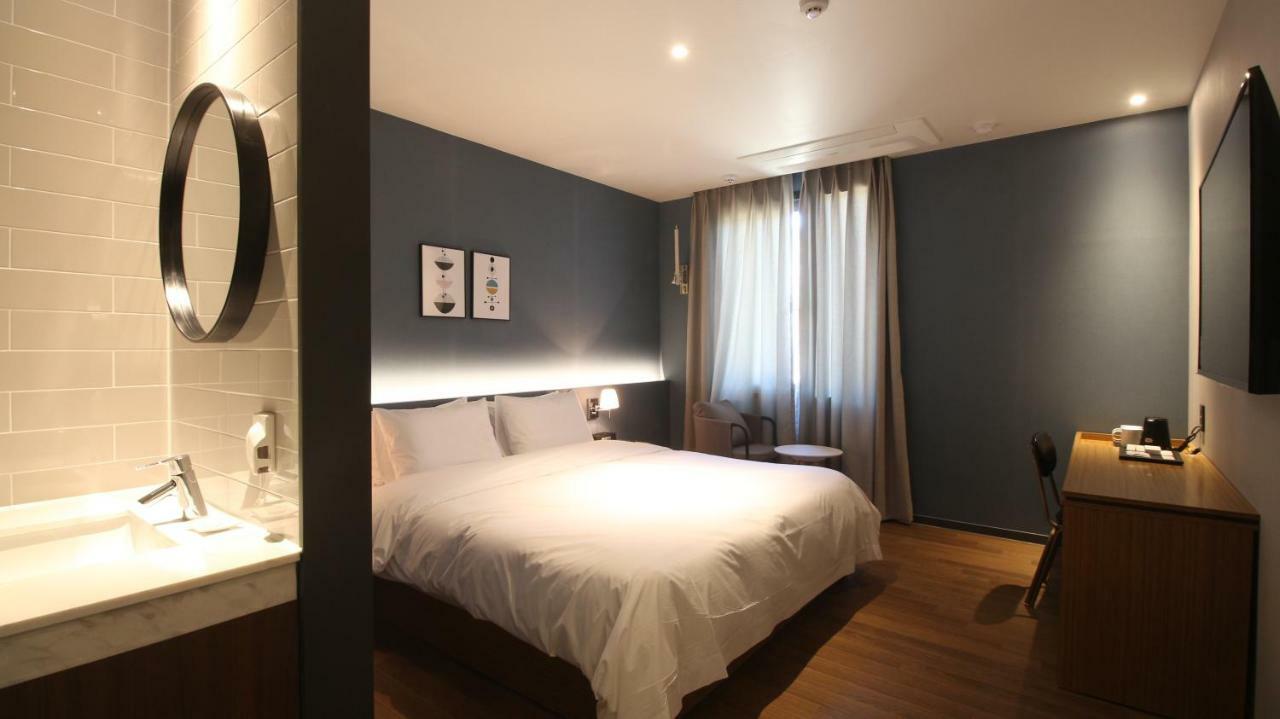 Perfect Hotel Gimhae ภายนอก รูปภาพ